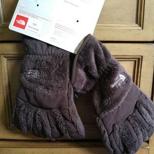 The North face gloves NWT