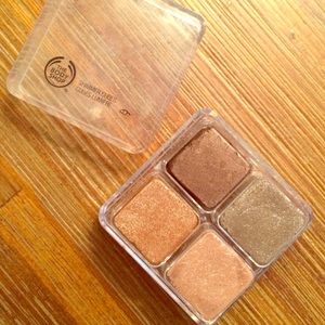 Body Shop Shimmer Cube