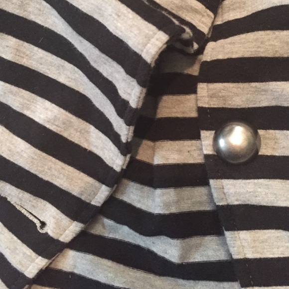 Clothes - Picture 2 of 3