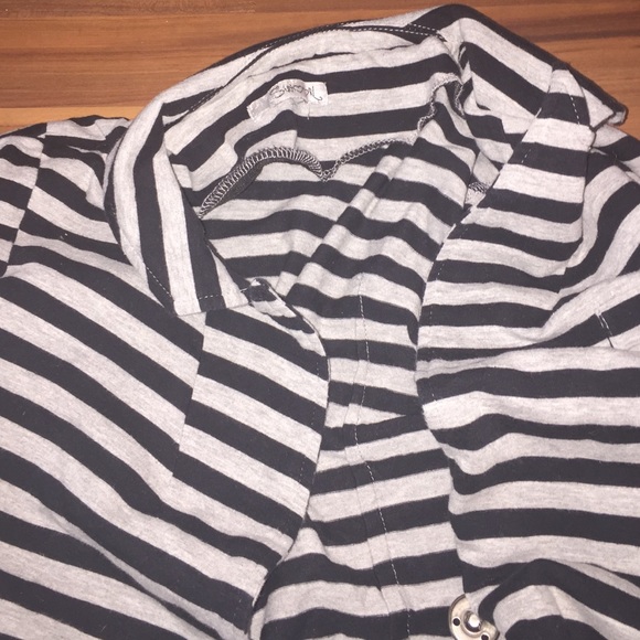 Clothes - Picture 3 of 3