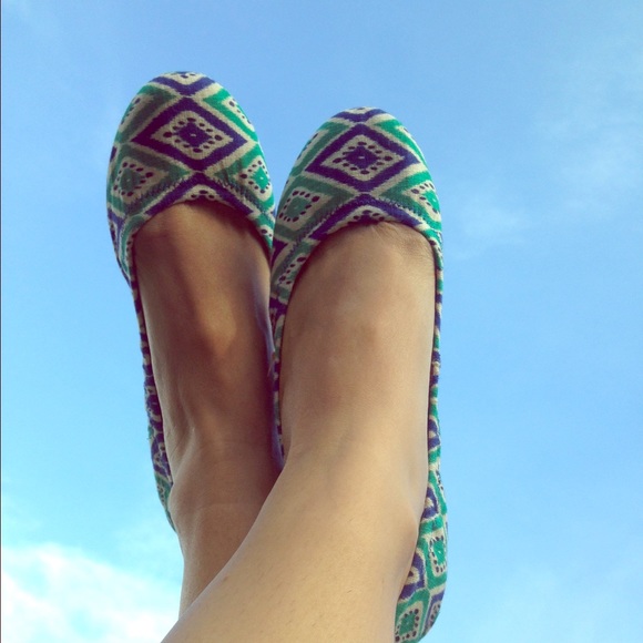 Lucky Brand Shoes - Lucky brand Aztec print flats