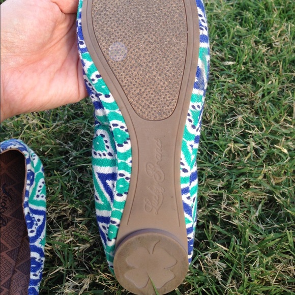 Lucky brand Aztec print flats - Picture 3 of 4