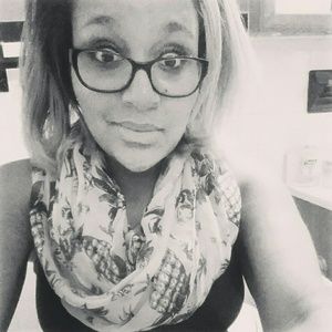 Meet your Posher, Beverly