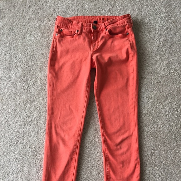 GAP skinny jeans in red/orange
