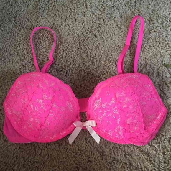 gilly hicks bra (32b)
