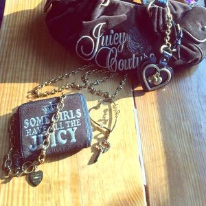 👑 Juicy Couture 👑 RARE AUTHENTIC Wallet!