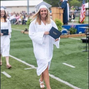 Meet your Posher, Macy