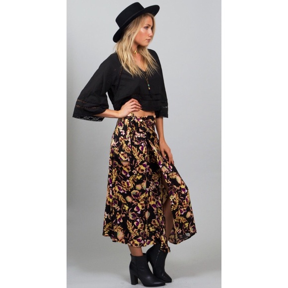 somedays lovin wrap skirt - Picture 2 of 3