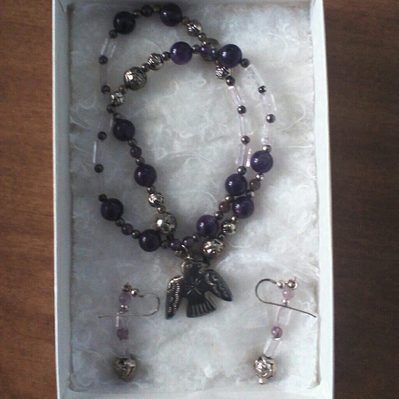 Earrings and necklace set