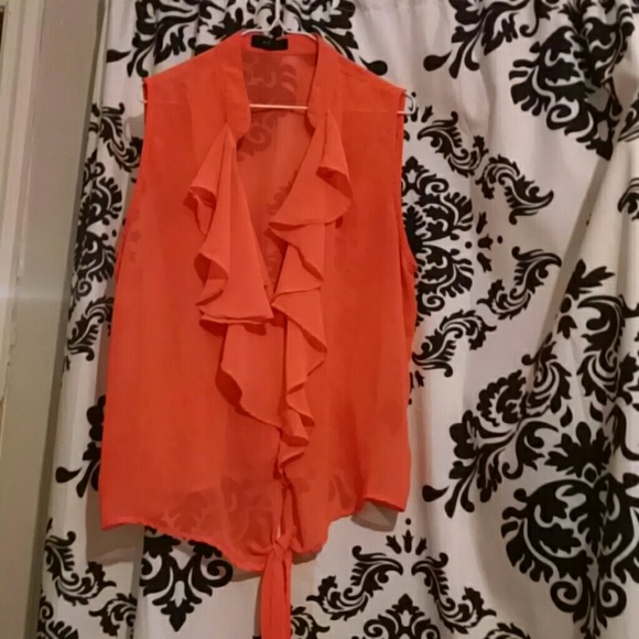 Top - Picture 2 of 2