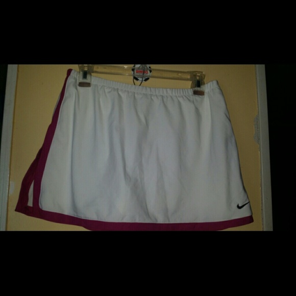 skirt to play tennis
