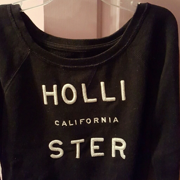 Hollister sweater