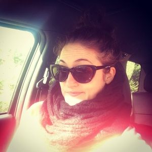 Meet your Posher, Carolyn