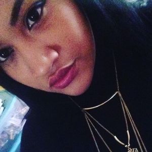 Meet your Posher, Jasmin