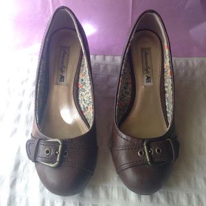 Brown American Eagle wedges