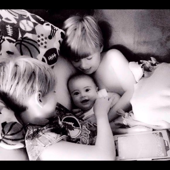 Meet your Posher, Kaci - Picture 2 of 4