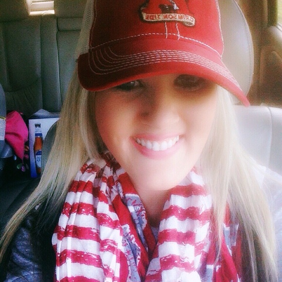 Meet your Posher, Kaci - Picture 4 of 4