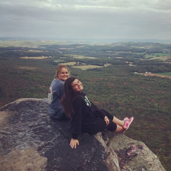 Meet your Posher, Brittany - Picture 1 of 1