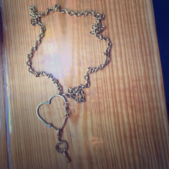 👑 Juicy Couture 👑 long vintage gold necklace!