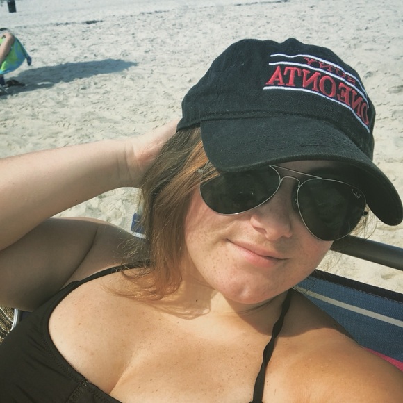 Meet your Posher, Deanna - Picture 3 of 3