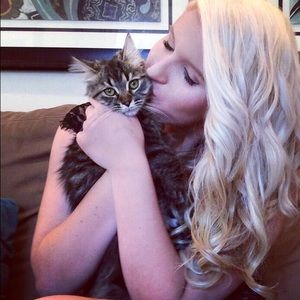 Meet your Posher, Olivia