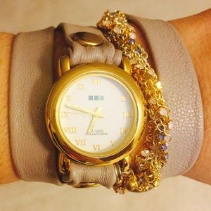 La Mer Collections Plum Crystal Chain Wrap Watch