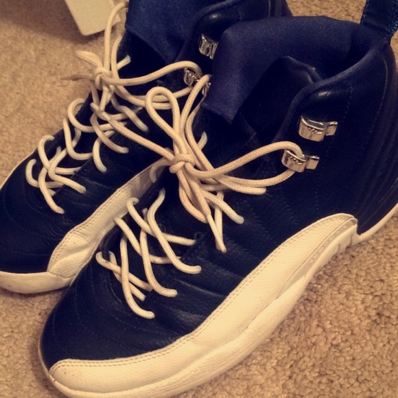 jordan 12's