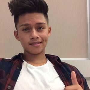 Meet your Posher, Kenneth