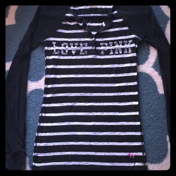 🎀NWOT Victoria's Secret Pink Striped Henley🎀