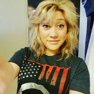 Meet your Posher, Hailey