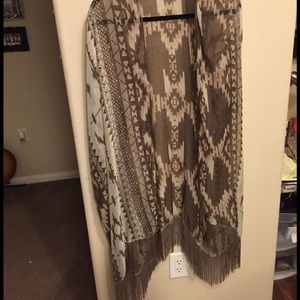 Aztec brown and cream kimono, with tassel trim.