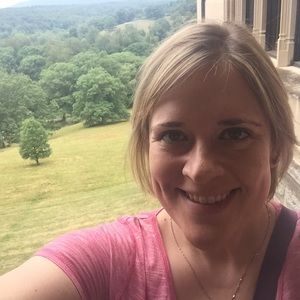 Meet your Posher, Lauren