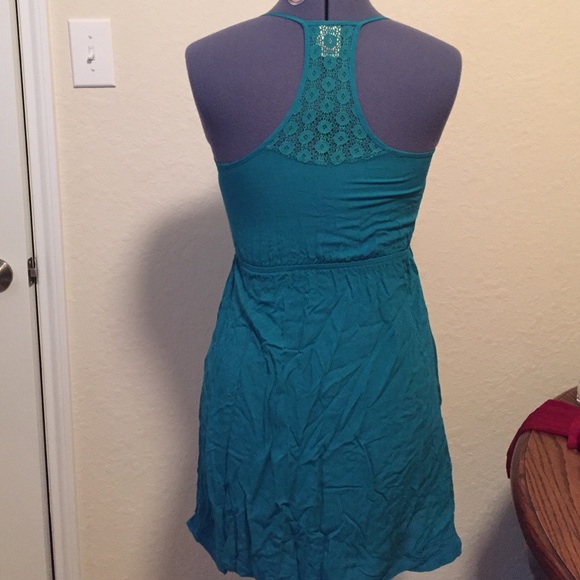 Dress - Picture 3 of 4