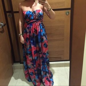 Jessica Simpson maxi