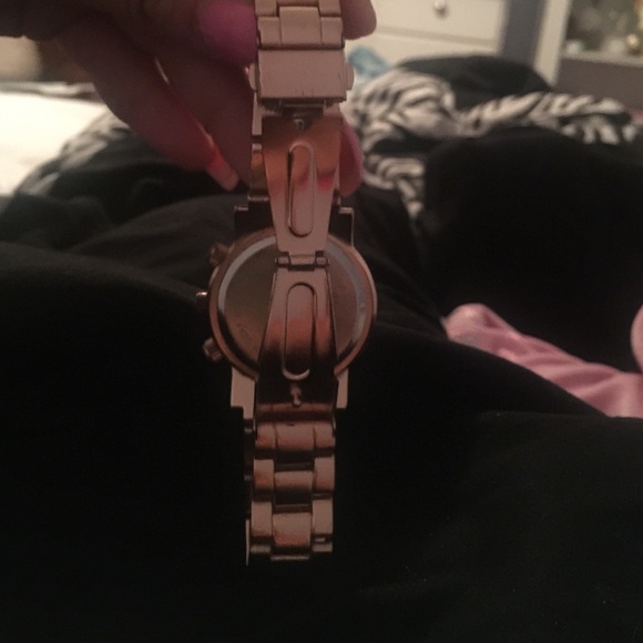 Watch - Picture 1 of 1