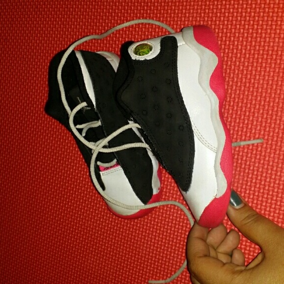 Hyper pink Jordan 13 toddler - Picture 3 of 3