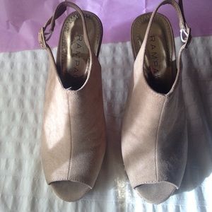 Beige heels with glitter platform