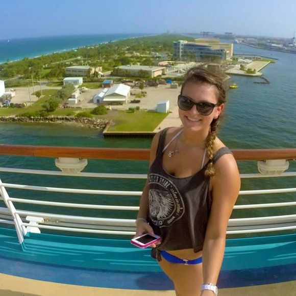 Meet your Posher, Allie