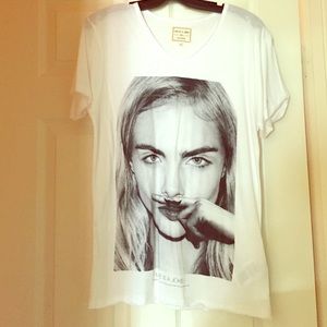 White Vneck graphic Tee