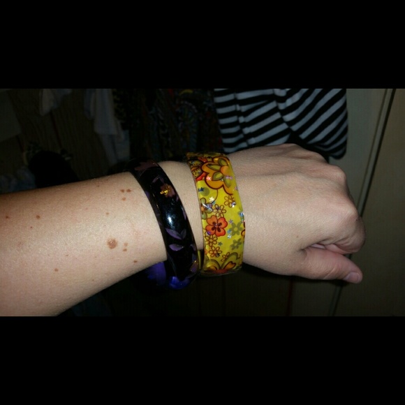 Large bangle bracelets - Picture 2 of 2