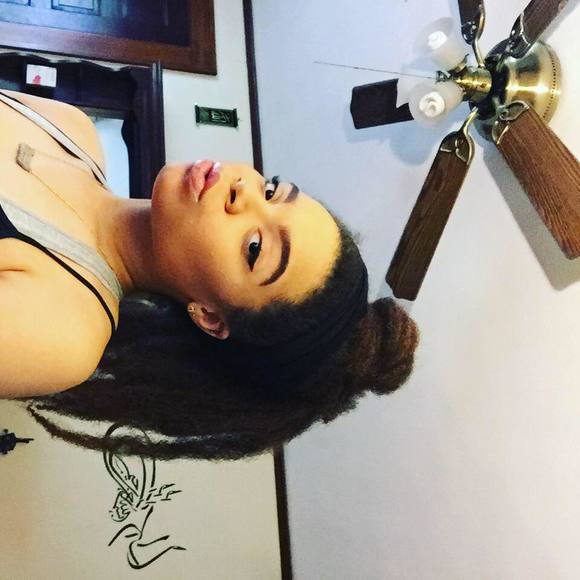 Meet your Posher, Nilaris - Picture 1 of 1