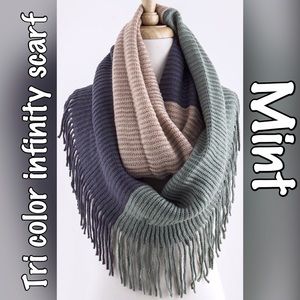 Tri color infinity scarf "mint"