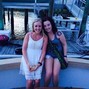 Meet your Posher, Stephanie