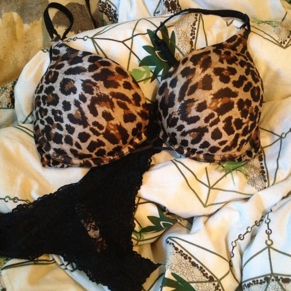 Victoria's Secret Other - VS push up