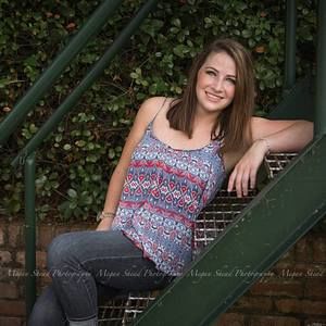 Meet your Posher, Maddie