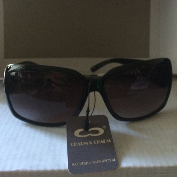 Black sunglasses