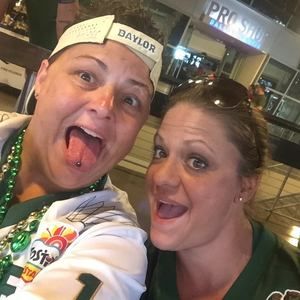 Meet your Posher, Jona