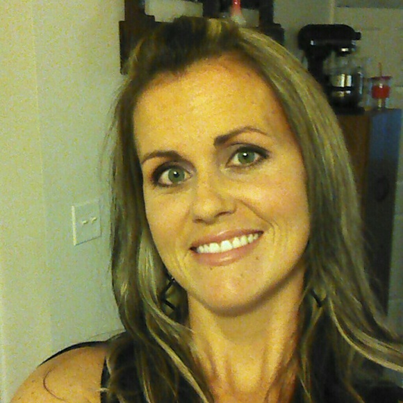 Meet your Posher, Shelly