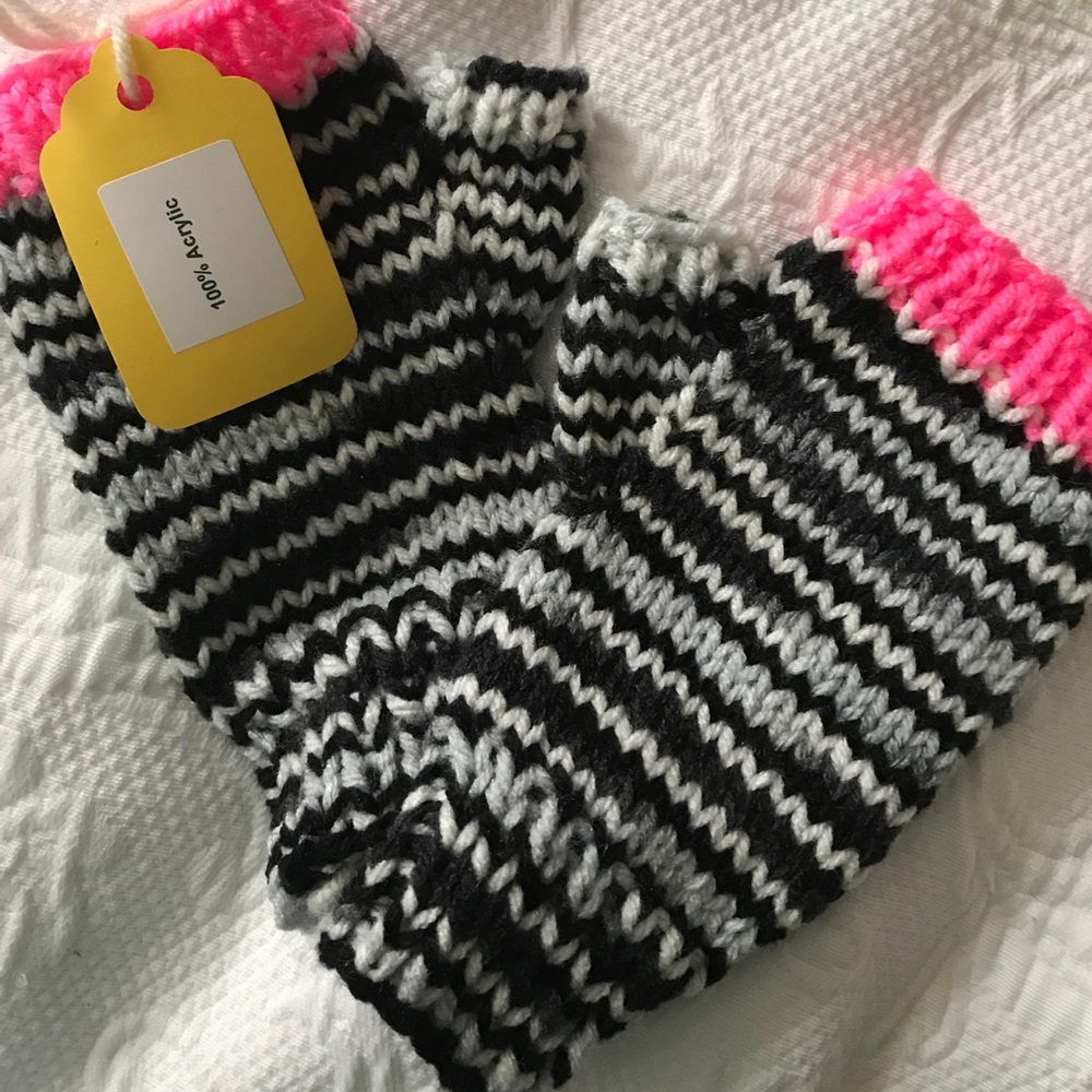 Hand Knit Fingerless Mittens - Picture 6 of 6