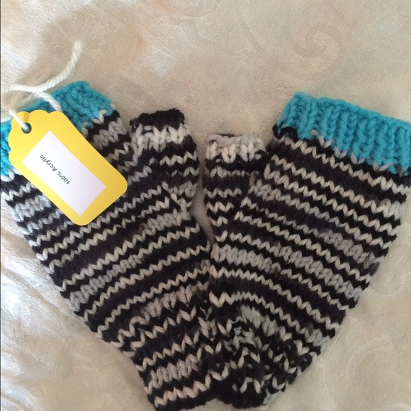 Hand Knit Fingerless Mittens - Picture 3 of 6
